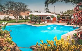 Hotel Las Dalias